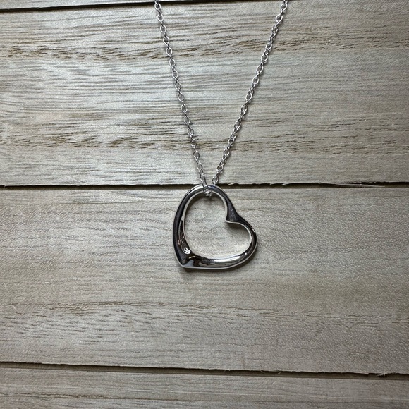 925 Silver Heart Necklace - Picture 3 of 6